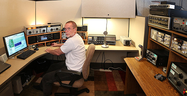 [The W1JA shack, Granby, MA, 2015-2016, wide-angle view]